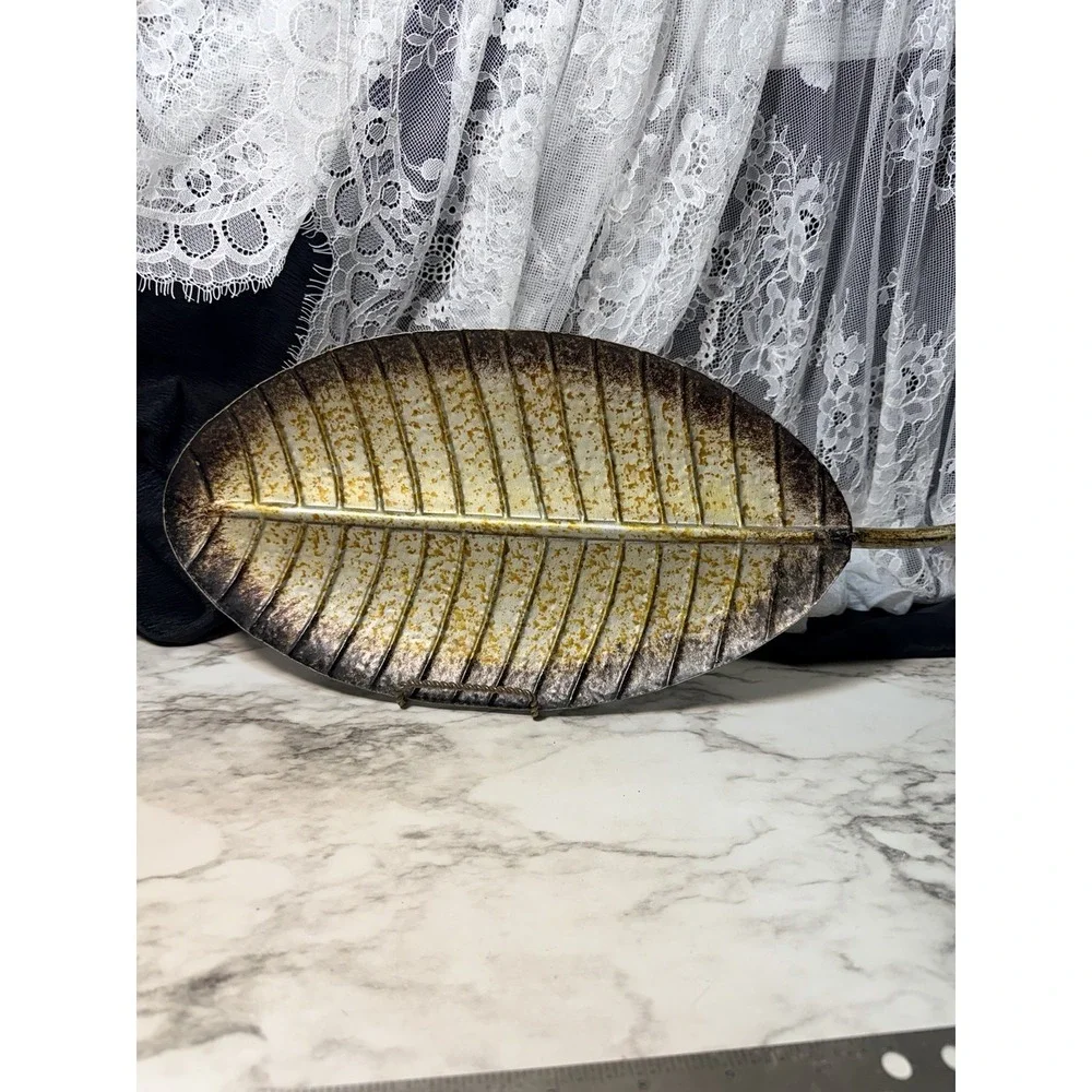 Metal‎ Leaf Wall Hanging Art or Decorative Tray 16